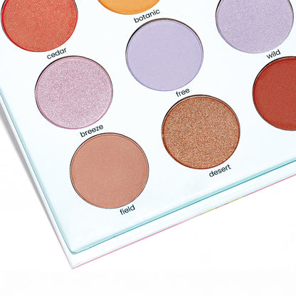 Beauty Treats Wild Flower Booklet (Paleta De Ojos)